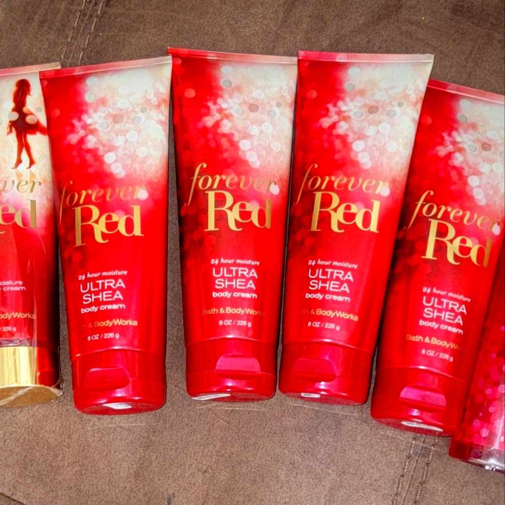 Bath and body works forever red